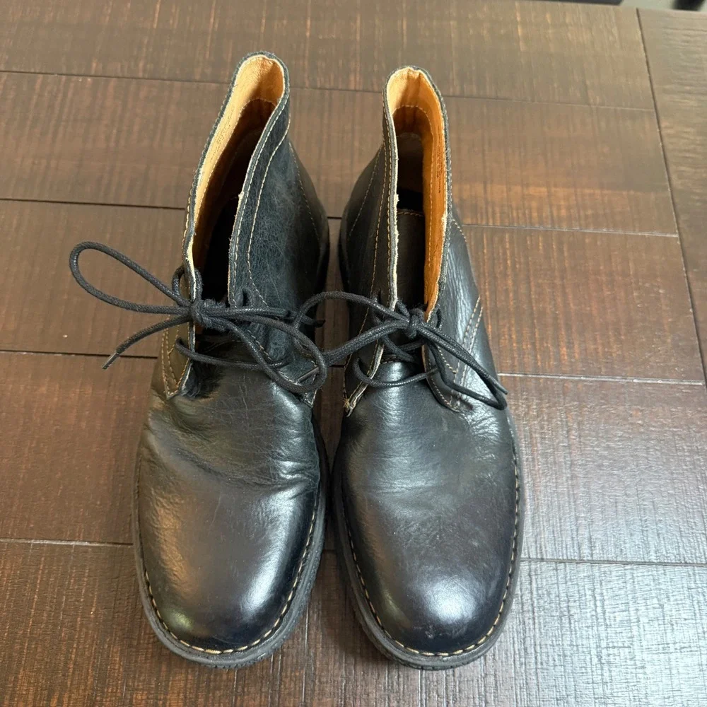 Born Harrison Black Leather Chukka Boots Mens 9.5 M H25403 Desert Ankle Boots